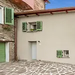 Gorgeous In Palazzetto Nese