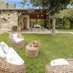 Gorgeous In Palazzetto Nese *
