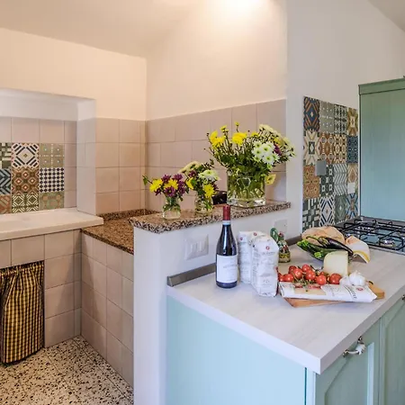 Holiday home Gorgeous In Palazzetto Nese Ascagnano