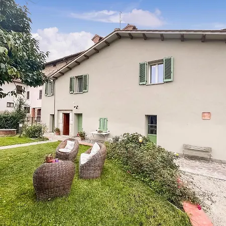 Gorgeous In Palazzetto Nese